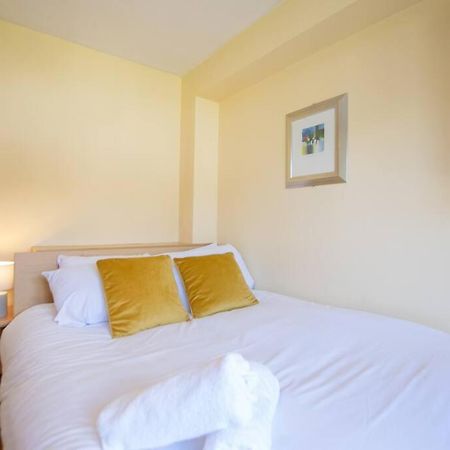 106 - The Townhouse By Shortstays Galway Esterno foto