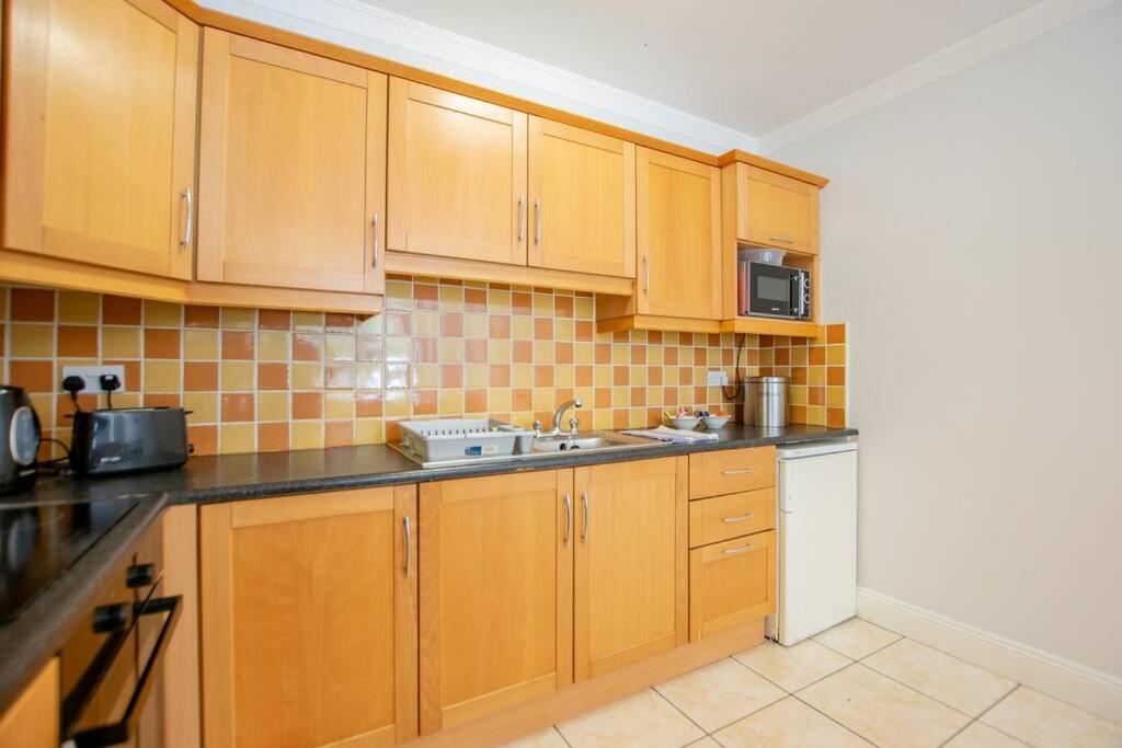 106 - The Townhouse By Shortstays Galway Esterno foto