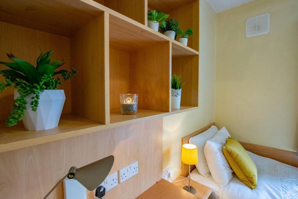 106 - The Townhouse By Shortstays Galway Esterno foto
