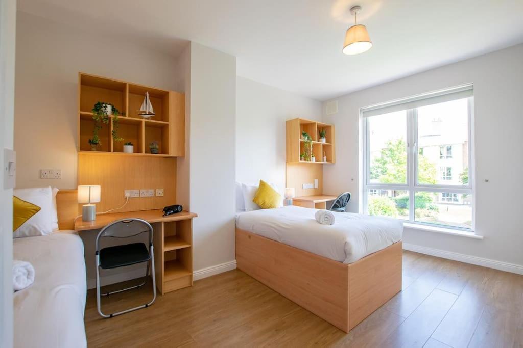 106 - The Townhouse By Shortstays Galway Esterno foto