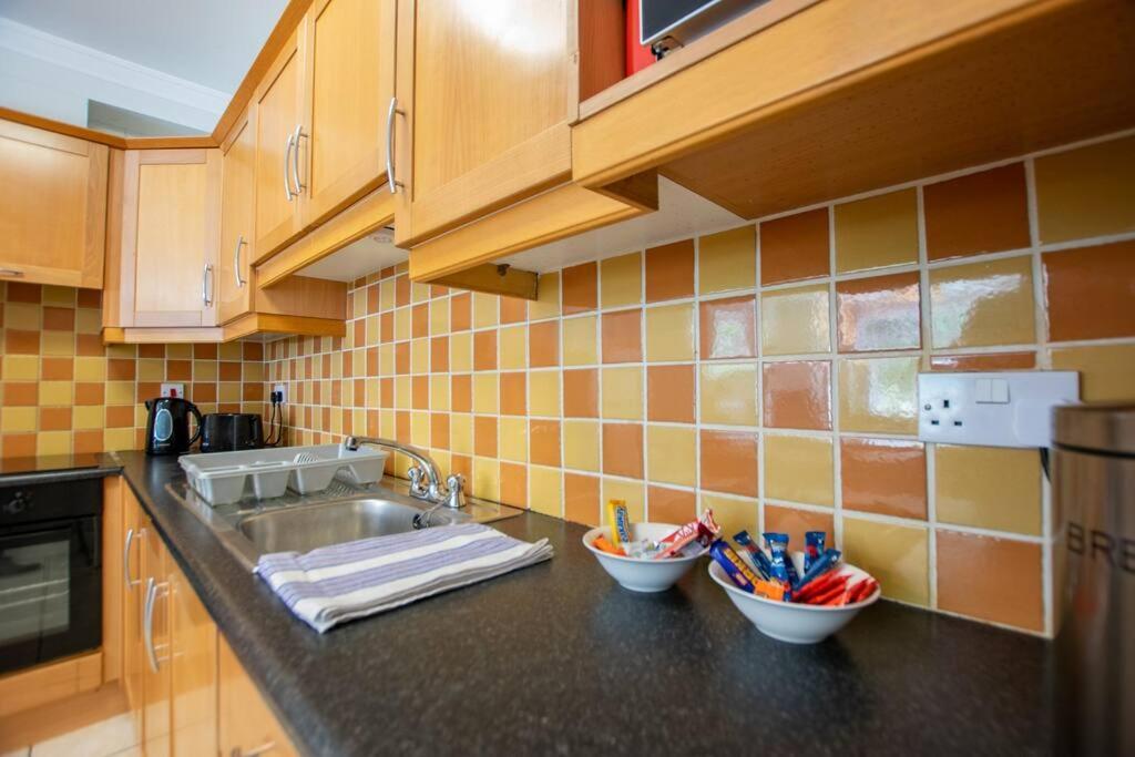 106 - The Townhouse By Shortstays Galway Esterno foto