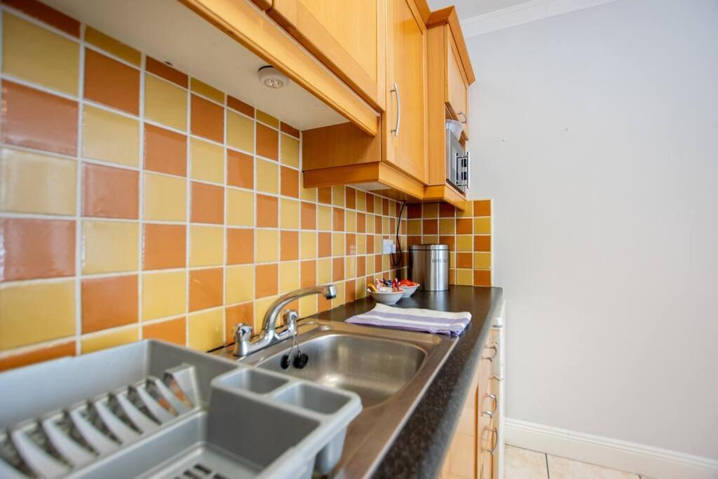 106 - The Townhouse By Shortstays Galway Esterno foto